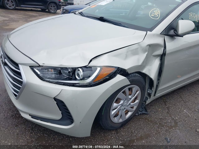 Hyundai ELANTRA SE 2017 5NPD74LF3HH149179 Image 6