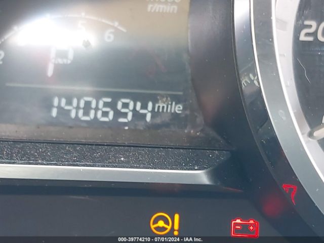3MYDLBYV6JY332845 Toyota YARIS IA