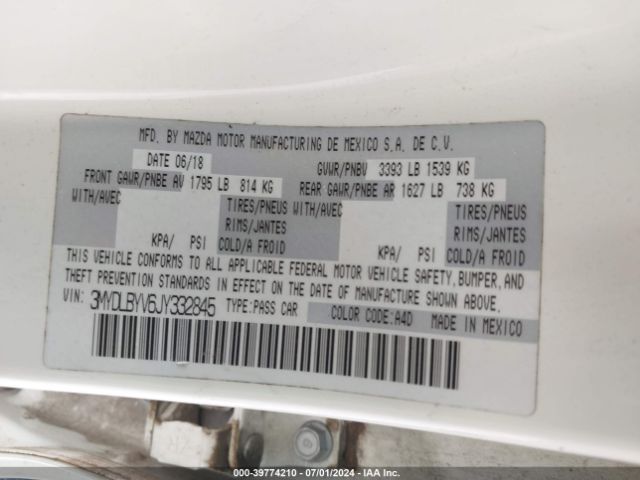 3MYDLBYV6JY332845 Toyota YARIS IA
