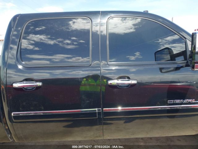 1GT125E89EF157881 GMC Sierra 2500hd Denali