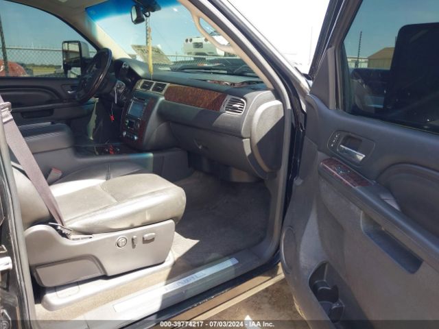 1GT125E89EF157881 GMC Sierra 2500hd Denali