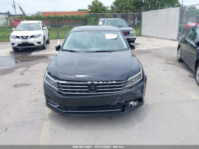 1VWGT7A35HC013003 Volkswagen Passat 1.8t Se