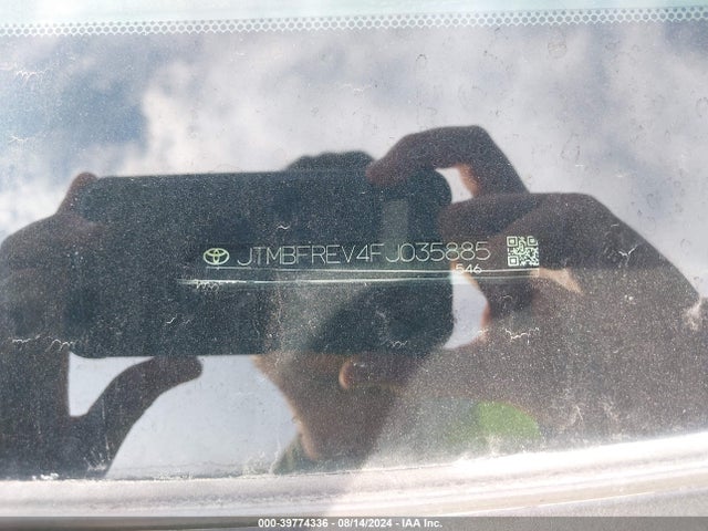 Toyota RAV4 LE 2015 JTMBFREV4FJ035885 Image 9