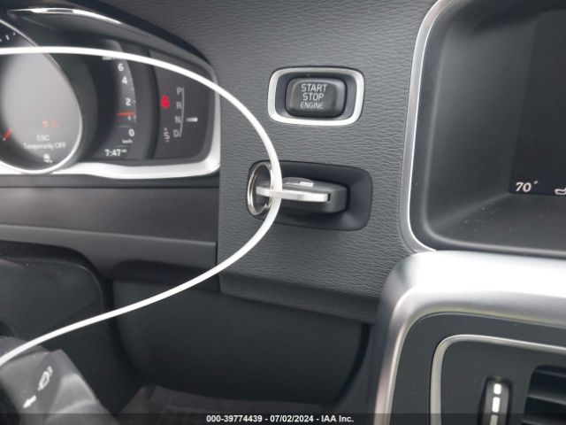 LYV402TM9JB189912 Volvo S60 Inscription T5 Platinum