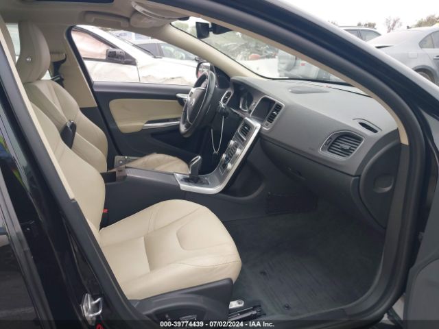 LYV402TM9JB189912 Volvo S60 Inscription T5 Platinum