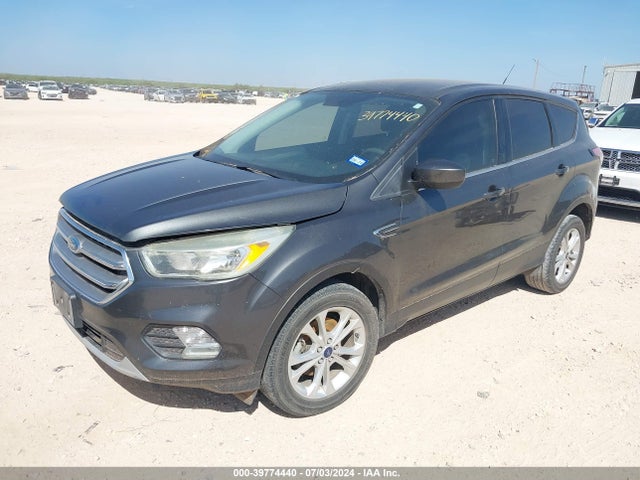 Ford ESCAPE SE 2017 1FMCU0GD6HUC24920 Image 2