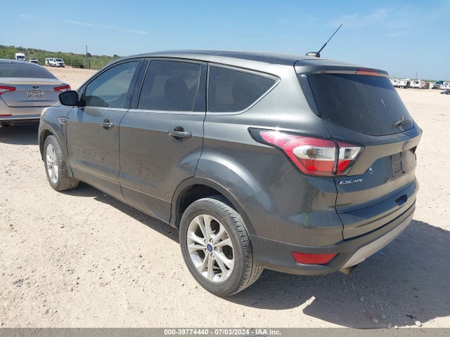 Ford ESCAPE SE 2017 1FMCU0GD6HUC24920 Image 3