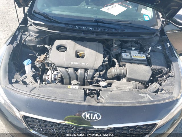 KIA FORTE LX 2018 3KPFL4A74JE256431 Image 10