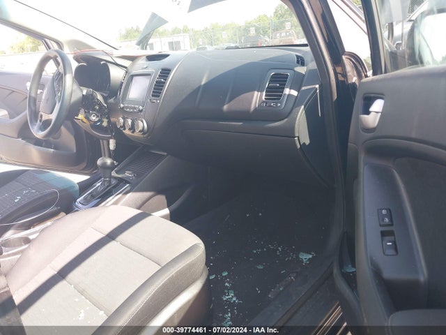 KIA FORTE LX 2018 3KPFL4A74JE256431 Image 5