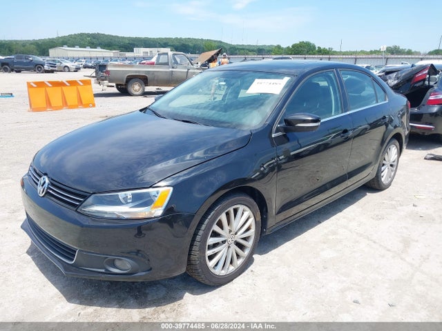 3VWL17AJ4EM256721 Volkswagen Jetta 1.8t Sel