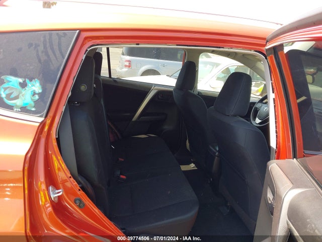 Toyota RAV4 LE 2016 JTMZFREV3GJ075102 Image 8