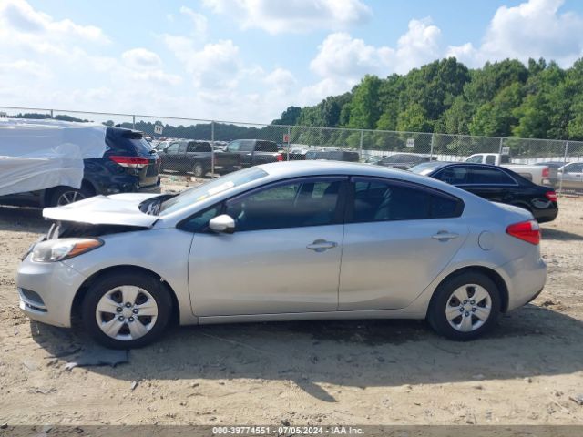 KNAFK4A61F5376181 KIA FORTE LX