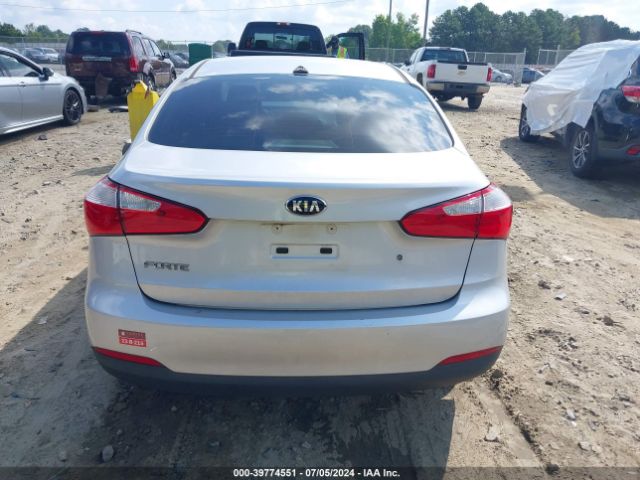 KNAFK4A61F5376181 KIA FORTE LX