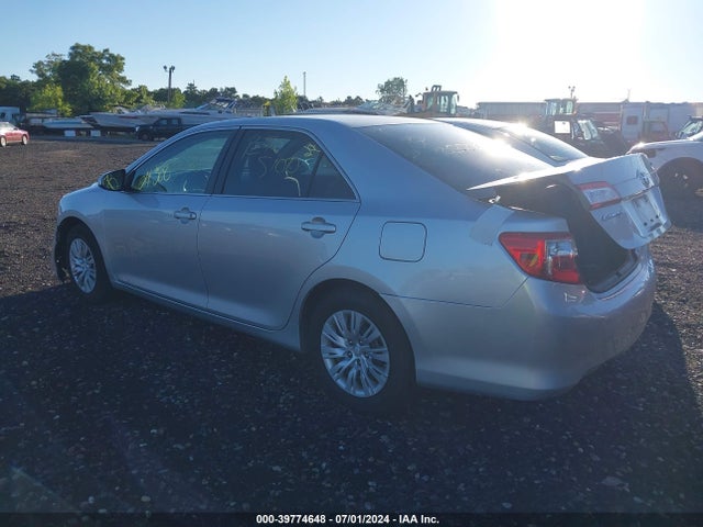 4T1BF1FK3EU735671 Toyota CAMRY L