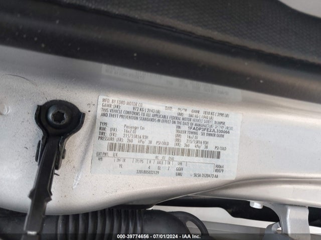 Ford FOCUS SE 2018 1FADP3FE2JL330066 Image 9