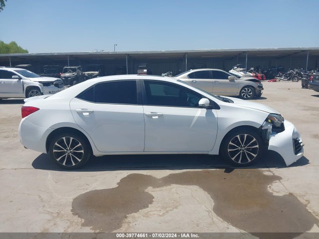 Toyota COROLLA SE 2018 5YFBURHEXJP766990 Image 14