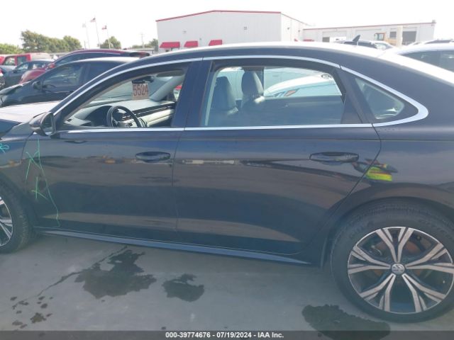 1VWSA7A38NC010267 Volkswagen Passat 2.0t Se