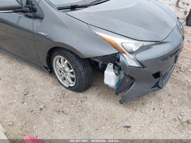 JTDKARFU3H3542904 Toyota Prius Three