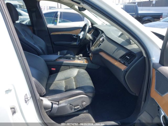 YV4BR00K2N1783143 Volvo Xc90 T8 Recharge Momentum