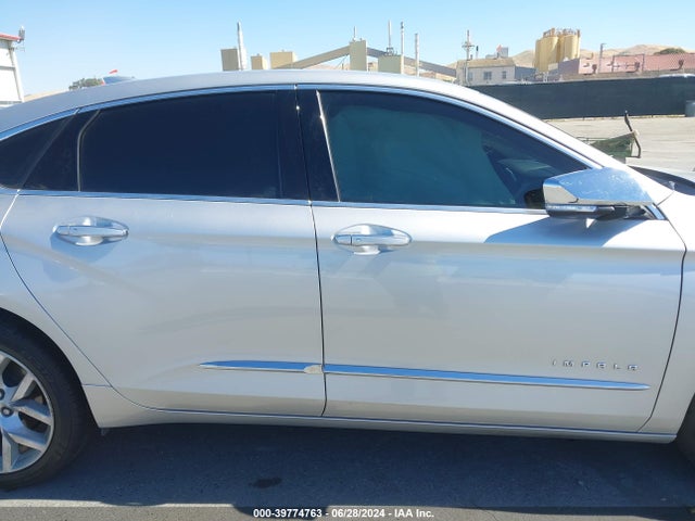 Chevrolet IMPALA 2LZ 2018 2G1125S35J9178229 Image 14