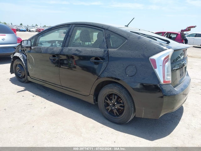 Toyota Prius Two 2015 JTDKN3DU9F0416355 Image 3