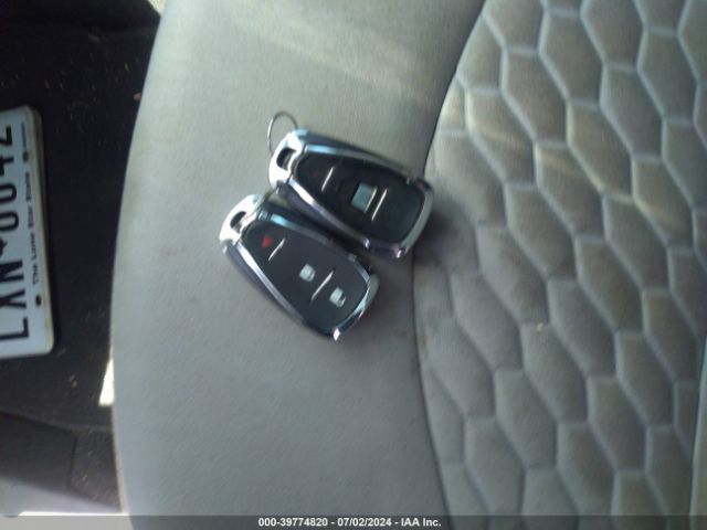 3GNAXHEV5KS600664 Chevrolet EQUINOX LS