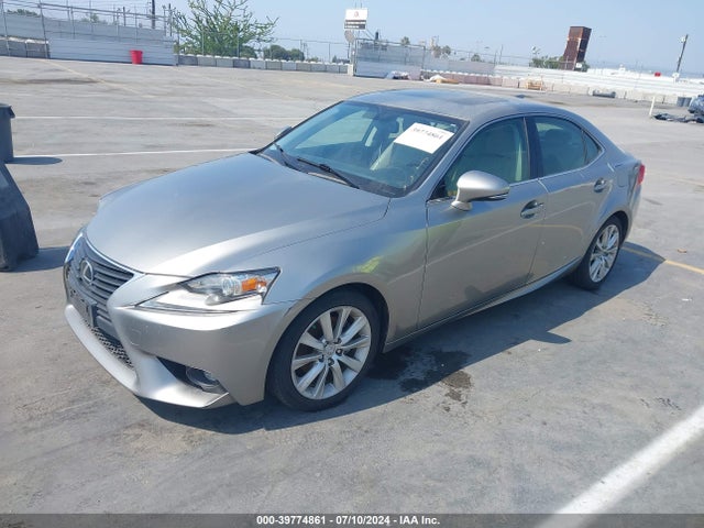 Lexus IS 250 2015 JTHBF1D26F5070962 Image 2