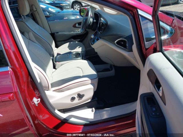 2C4RC1GG3HR561222 Chrysler Pacifica Limited