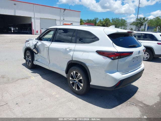 Toyota Highlander Xle 2024 5TDKDRAHXRS539855 Image 3