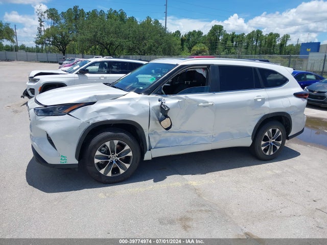 Toyota Highlander Xle 2024 5TDKDRAHXRS539855 Image 6