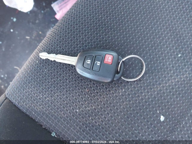 Toyota Rav4 Xle 2018 2T3RFREV1JW811933 Image 11