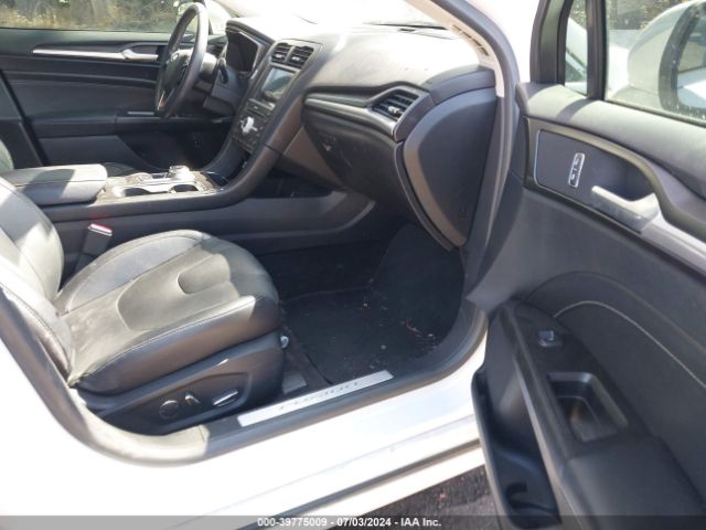 3FA6P0RU4JR155833 Ford Fusion Hybrid Titanium