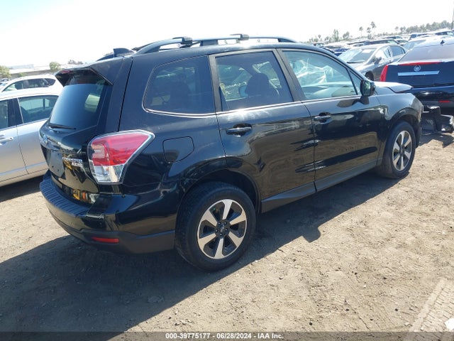 Subaru Forester Premium 2017 JF2SJAEC2HH537000 Image 4