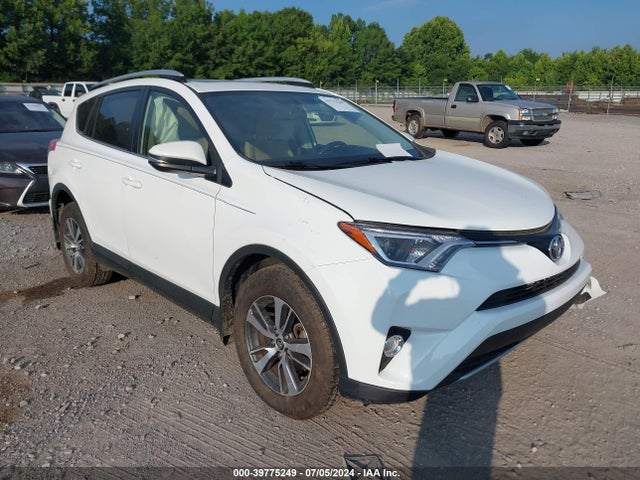 Toyota Rav4 Xle 2016 JTMRFREVXGJ077400 main image