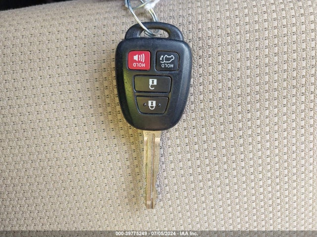 Toyota Rav4 Xle 2016 JTMRFREVXGJ077400 Image 11