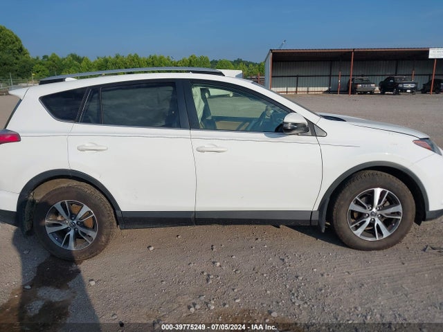 Toyota Rav4 Xle 2016 JTMRFREVXGJ077400 Image 13