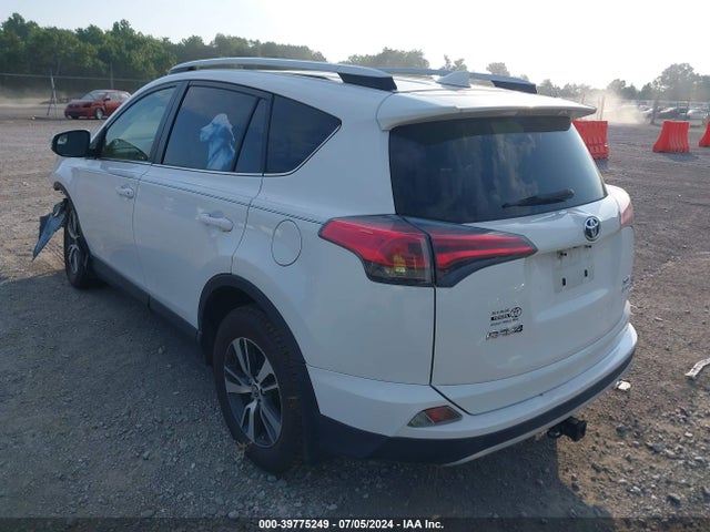 Toyota Rav4 Xle 2016 JTMRFREVXGJ077400 Image 3