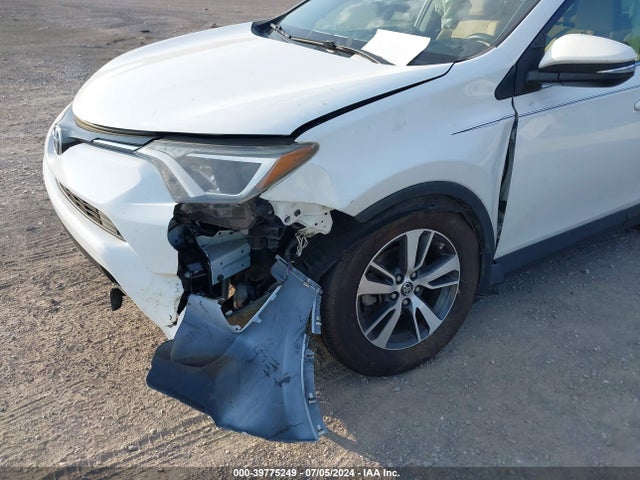 Toyota Rav4 Xle 2016 JTMRFREVXGJ077400 Image 6