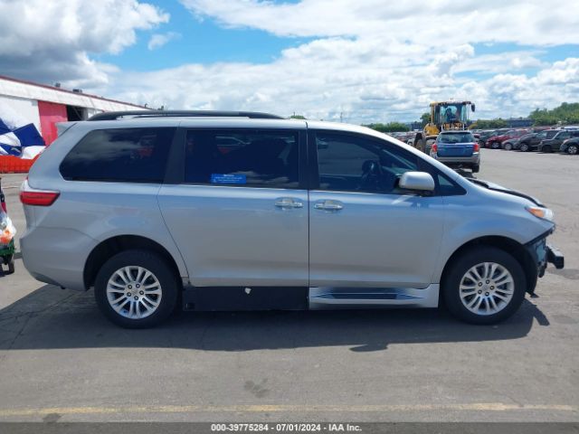 5TDYK3DC2GS762580 Toyota Sienna Xle Premium 8 Passenger