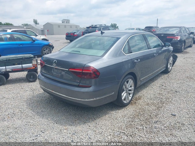 1VWGT7A33HC053578 Volkswagen Passat 1.8t Se