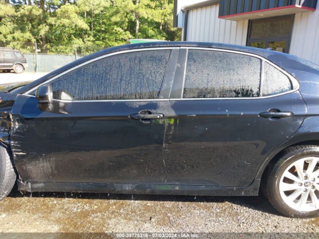4T1C11AK8MU437030 Toyota CAMRY LE