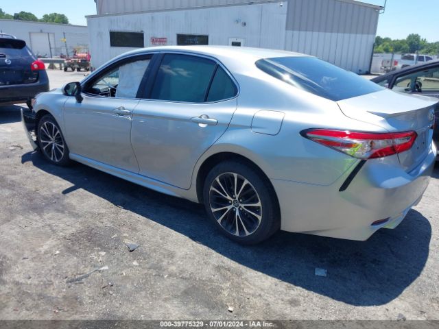 4T1B11HK1JU521218 Toyota CAMRY SE
