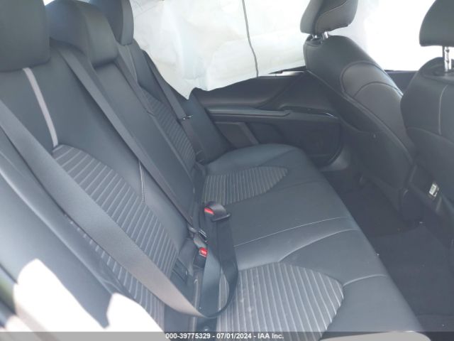 4T1B11HK1JU521218 Toyota CAMRY SE