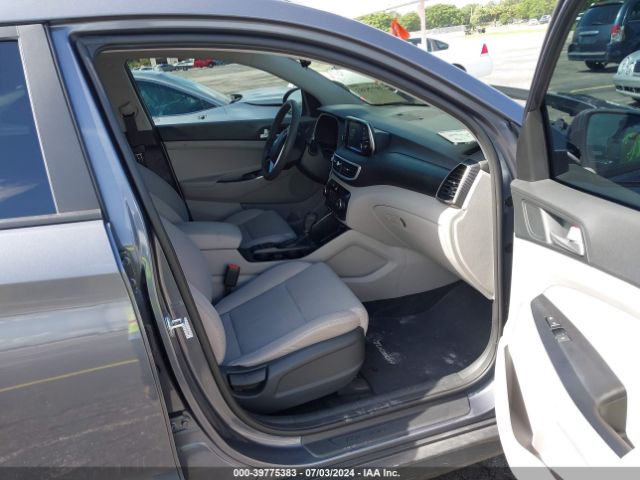 KM8J33A4XMU287405 Hyundai Tucson Value
