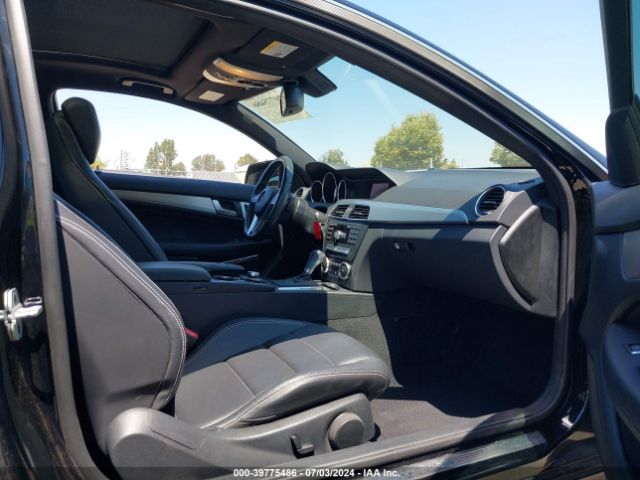 WDDGJ4HB9FG413372 Mercedes-Benz C 250
