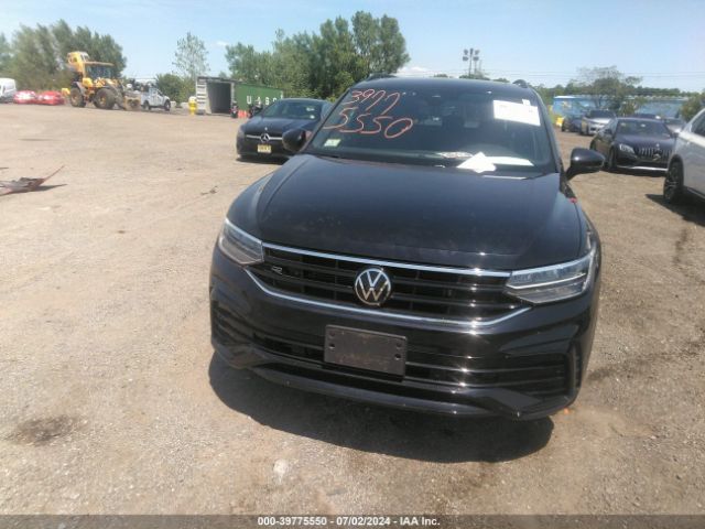 3VV8B7AX7NM047159 Volkswagen Tiguan 2.0t Se R-line Black