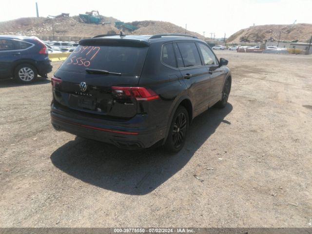 3VV8B7AX7NM047159 Volkswagen Tiguan 2.0t Se R-line Black