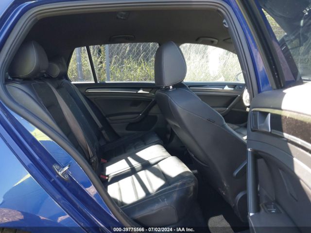 WVWUF7AU8GW058777 Volkswagen Golf R 4-door