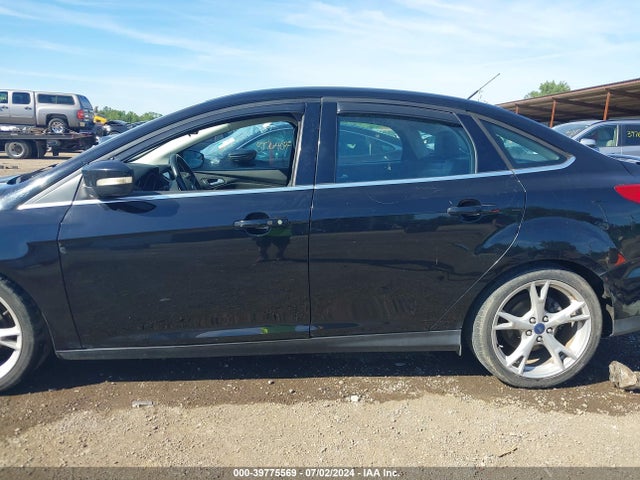 Ford Focus Titanium 2016 1FADP3J29GL232156 Image 15