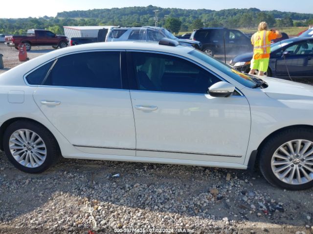 1VWBT7A36HC064732 Volkswagen Passat 1.8t Se
